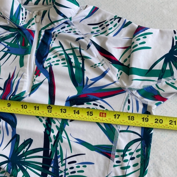 Puma women’s floral quarter zip pullover - Picture 5 of 6